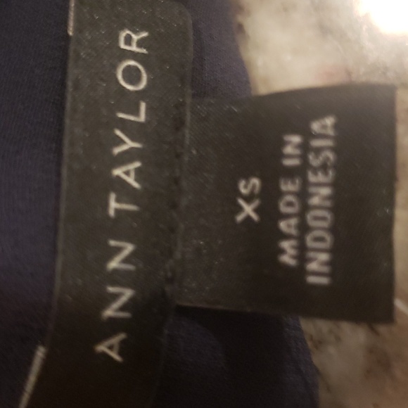 Ann Taylor Blouse - Picture 10 of 12